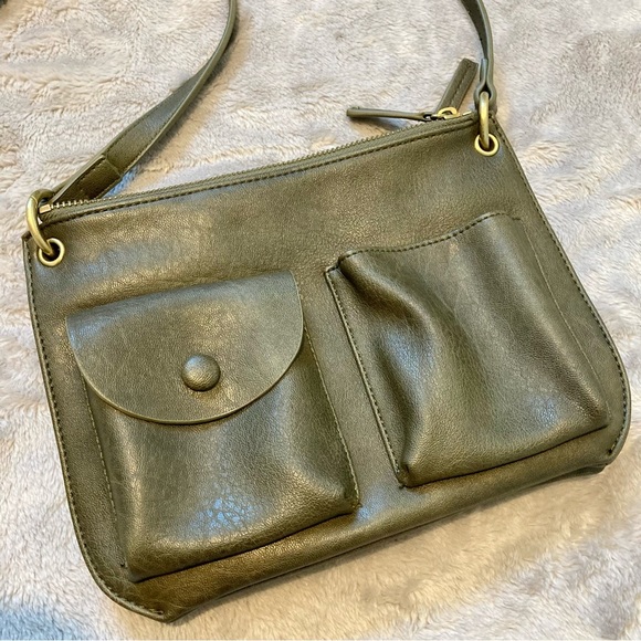 Anthropologie Handbags - Anthropologie Olive Green Crossbody Bag